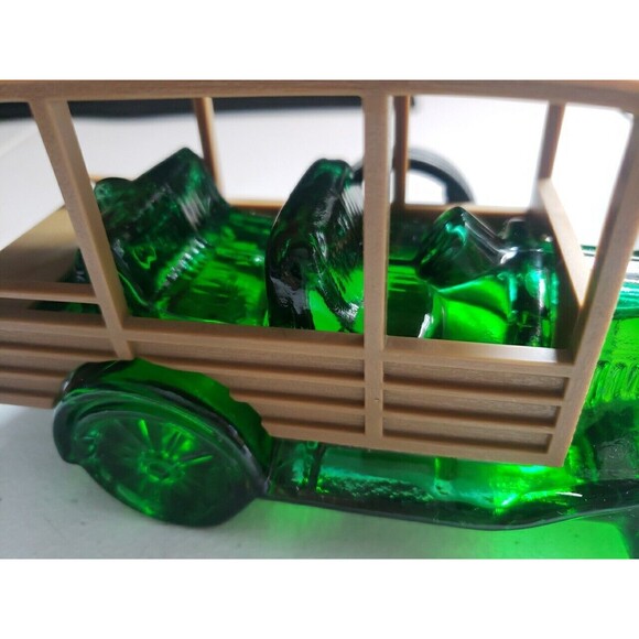 Vintage AVON 1923 STATION WAGON CAR 6oz  Tai Winds After Shave Decanter Bottle - Picture 3 of 16